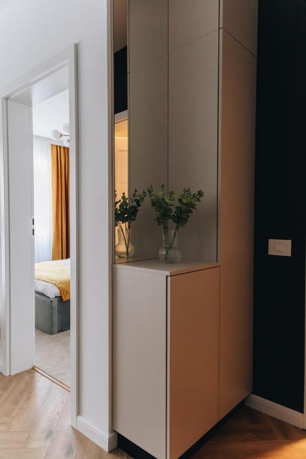 Tulip Apartment Nagyvárad Kültér fotó