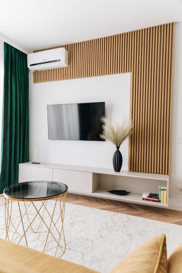 Tulip Apartment Nagyvárad Kültér fotó