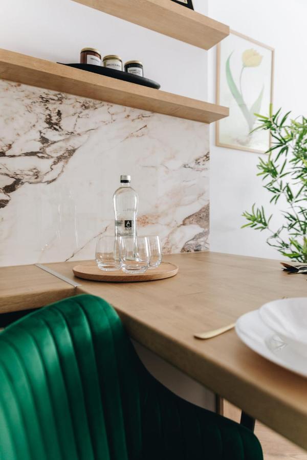 Tulip Apartment Nagyvárad Kültér fotó