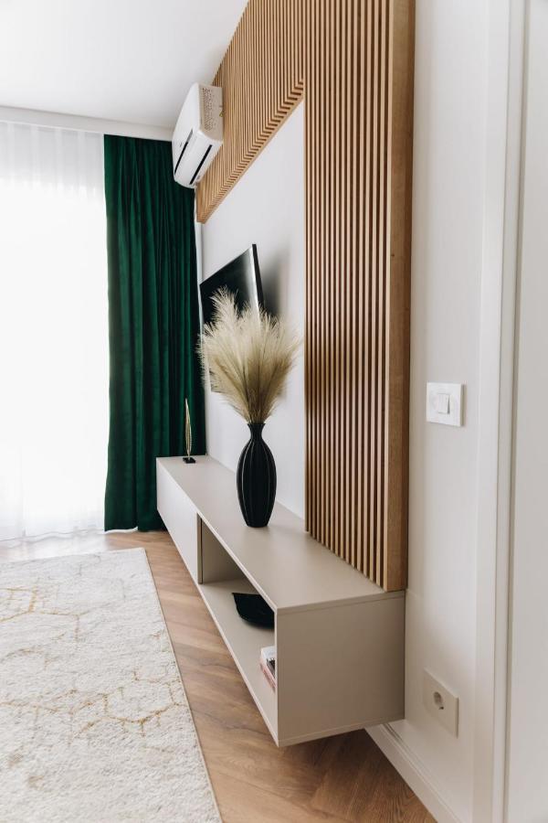 Tulip Apartment Nagyvárad Kültér fotó